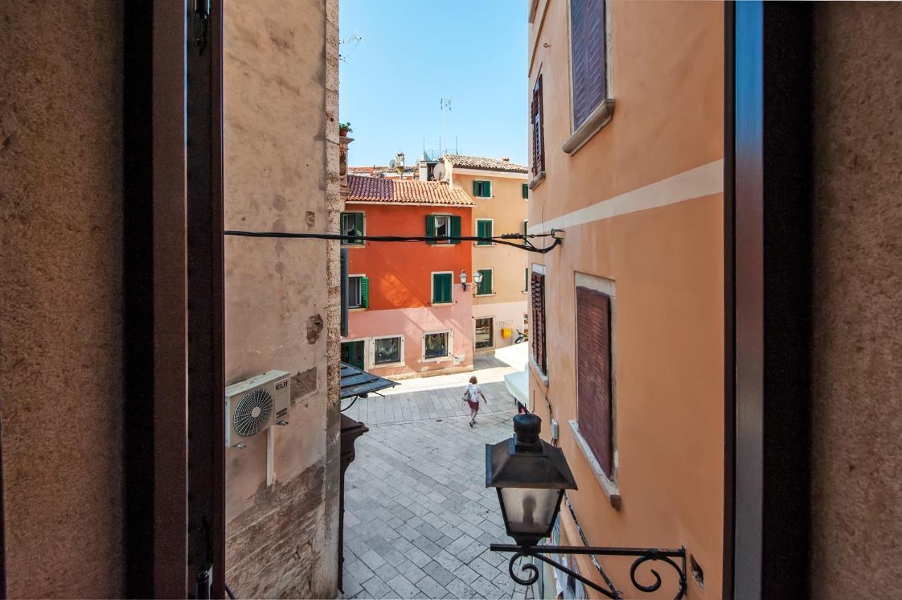 Apartments Casa De Amicis Rovinj Bagian luar foto
