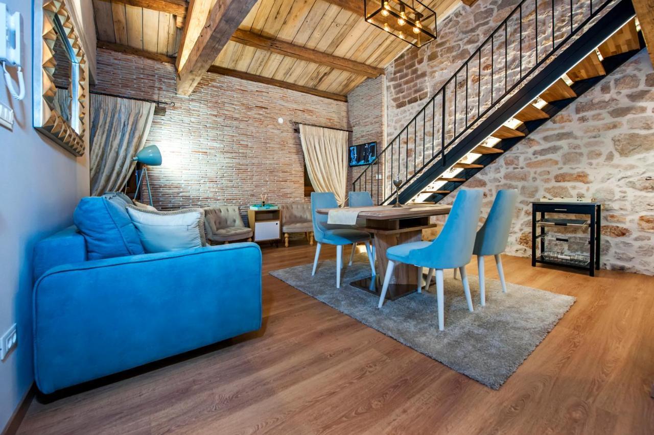 Apartments Casa De Amicis Rovinj Bagian luar foto