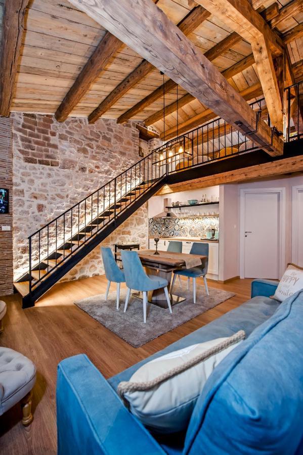Apartments Casa De Amicis Rovinj Bagian luar foto