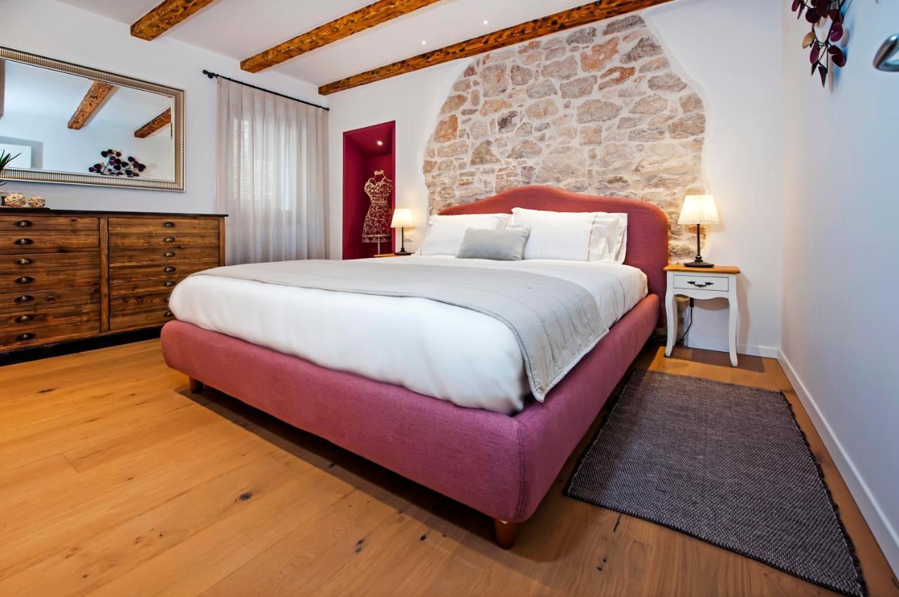 Apartments Casa De Amicis Rovinj Bagian luar foto